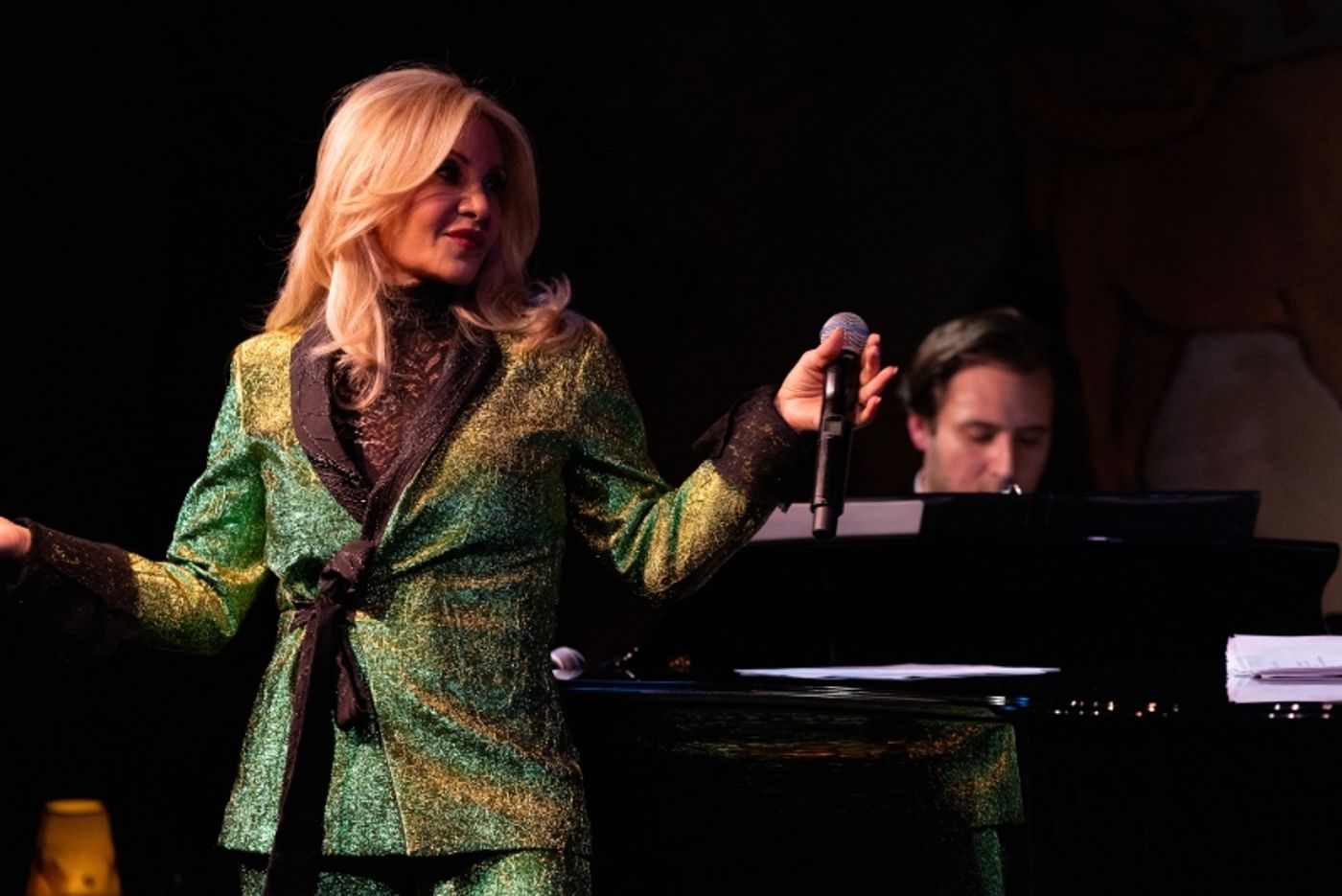 Review: Orfeh Shines the Brightest at Café Carlyle with 'MY OTHER GREAT LOVES' Review: Orfeh Shines the Brightest at Café Carlyle with 'MY OTHER GREAT LOVES' Image