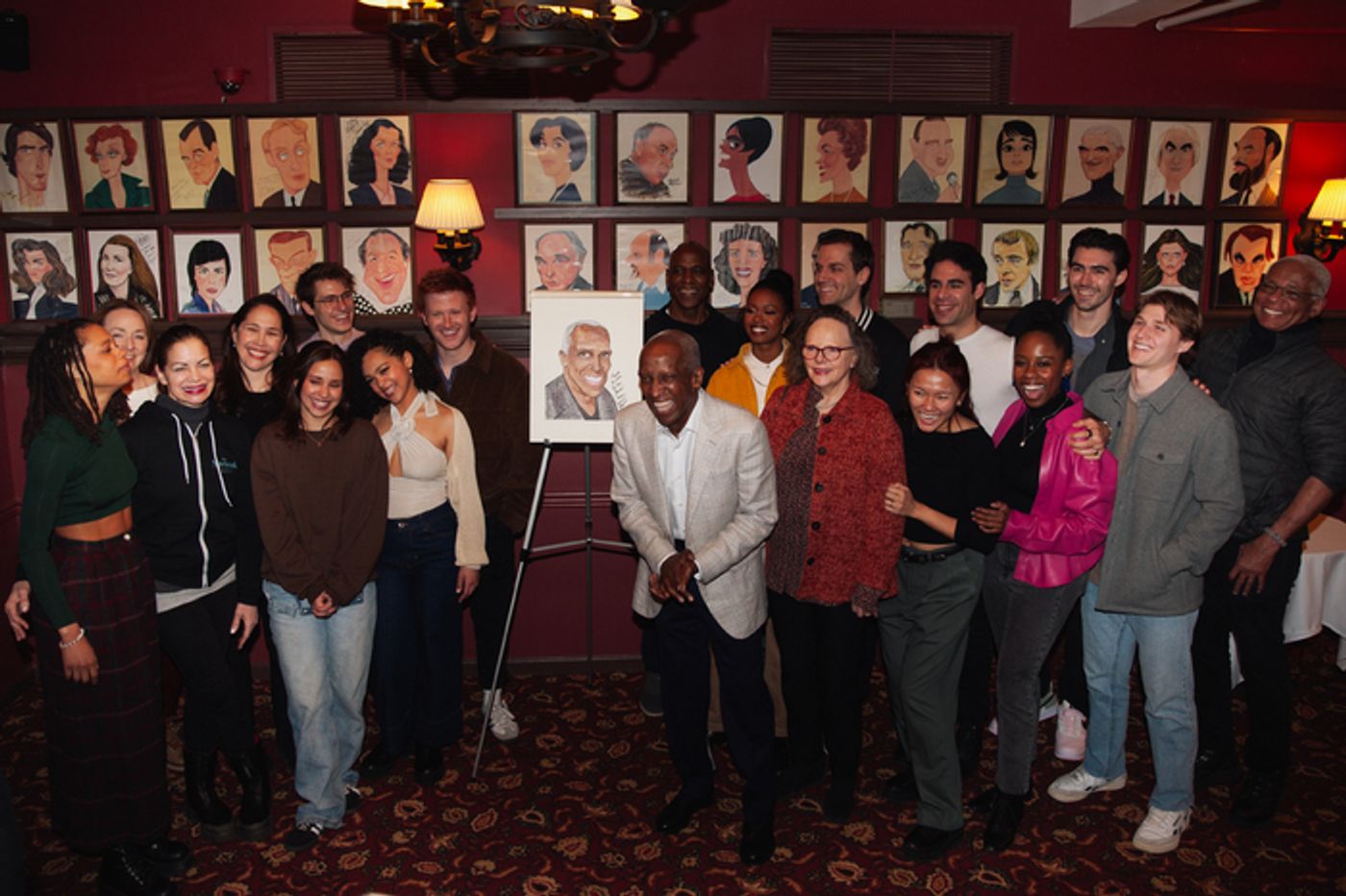 Photos: THE NOTEBOOK's Dorian Harewood Receives Portrait at Sardi's  Image