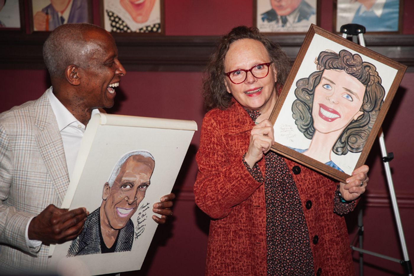 Photos: THE NOTEBOOK's Dorian Harewood Receives Portrait at Sardi's  Image