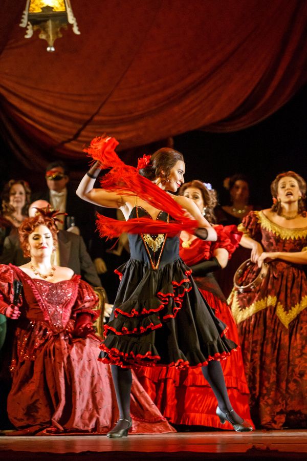 Photos: First Look at Pittsburgh Opera's Production Of LA TRAVIATA  Image