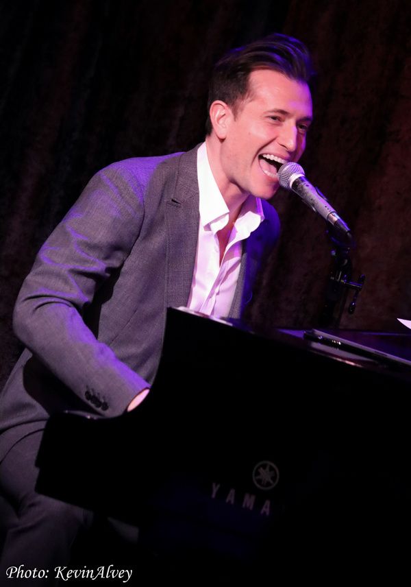 Photos: Go Inside Victoria Shaw's UNDER THE COVERS at Birdland  Image