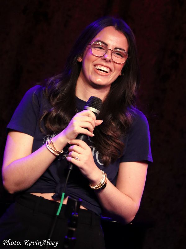 Photos: Go Inside Victoria Shaw's UNDER THE COVERS at Birdland  Image