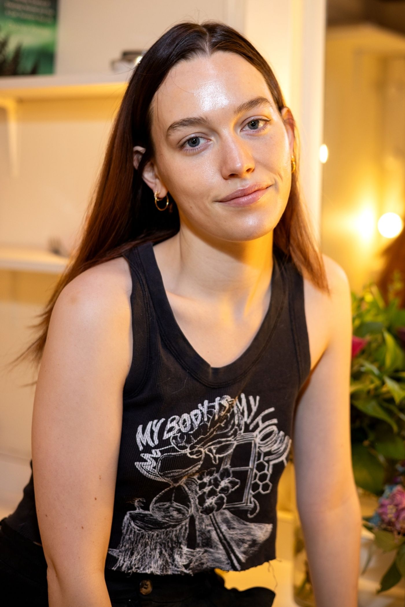 Interview: TV Star Victoria Pedretti Talks Transition From Screen to Stage in AN ENEMY OF THE PEOPLE  Image