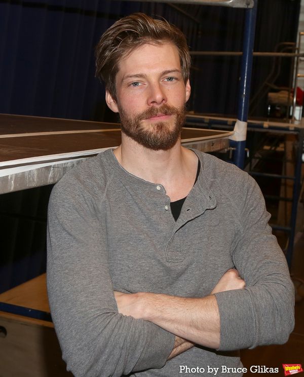 Hunter Parrish Photo