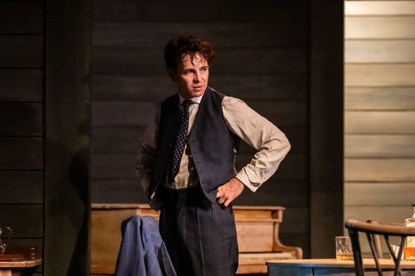 Laurie Kynaston Photo