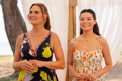 Brooke Shields and Miranda Cosgrove Photo