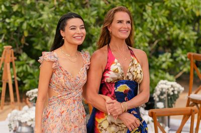 Miranda Cosgrove and Brooke Shields Photo