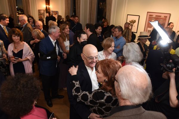Photos: Tony Shalhoub, Ellen Burstyn, And More Attend Joseph Feury's Humanitarian Aid Art Opening  Image