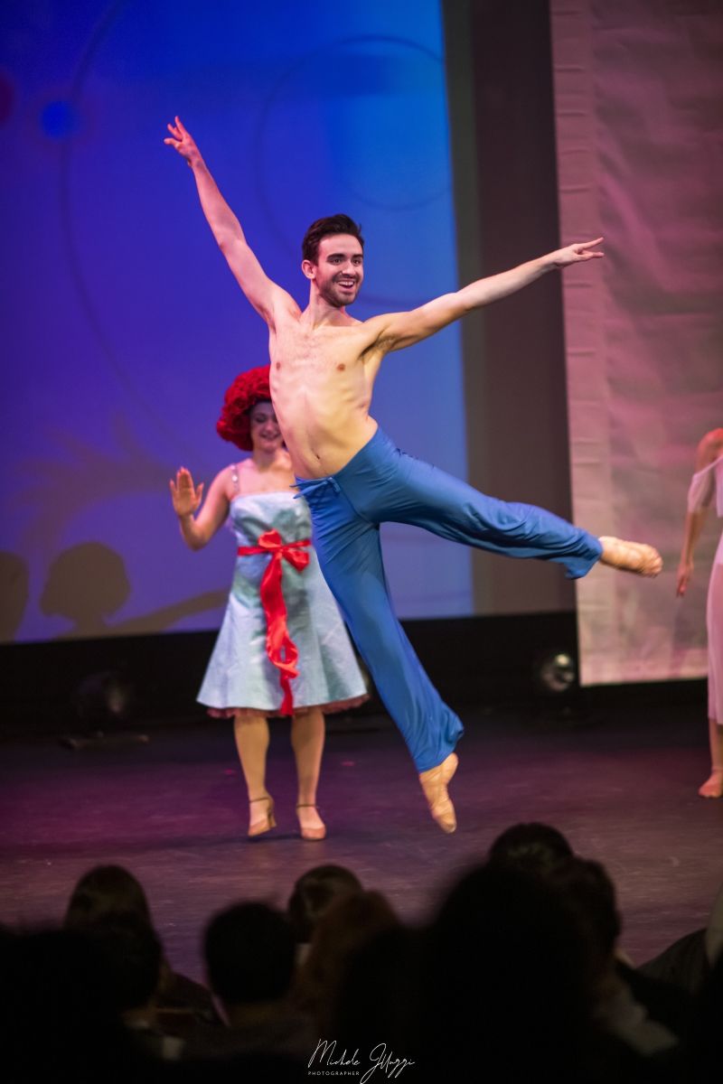 EMANUELE Fiore: A MODERN DANCER FROM ITALY DEBUTS IN THE OFF-BROADWAY SHOW 'SEMPREVERDE'  Image