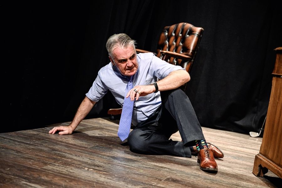Review: APPRAISAL, Tabard Theatre Image