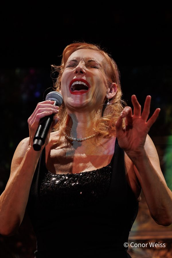 Ute Lemper. Photo credit: Conor Weiss Photo