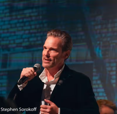 Hugh Panaro Photo