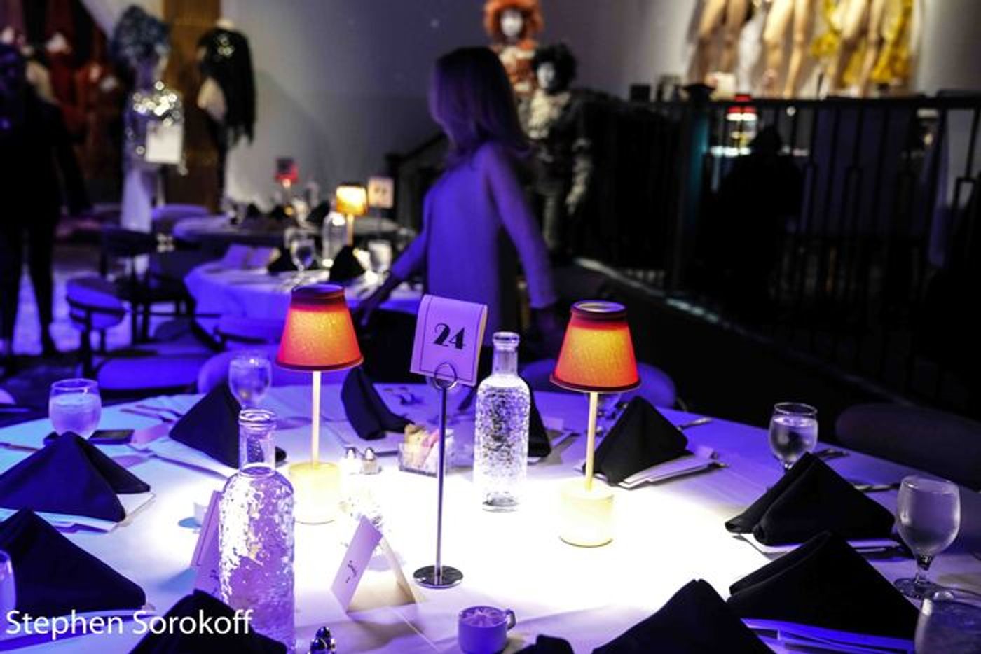 Photos: Hugh Panaro Kicks Off Easter Weekend at The Wick  Image