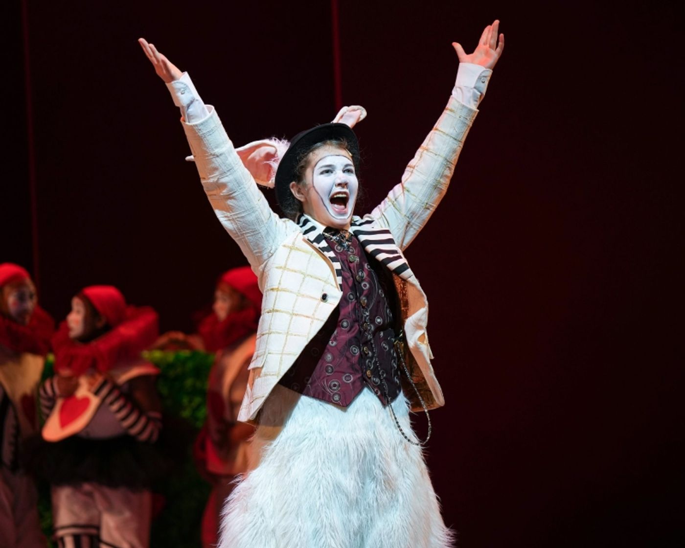 Review: ALICE IN WONDERLAND at Children's Theatre Company  Image