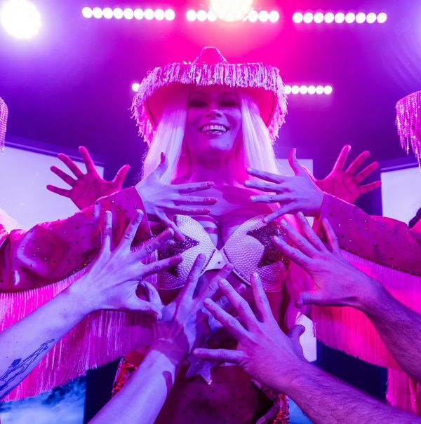 Photos: First Look At Can Can's DOLLY! Premiering In Seattle In May  Image