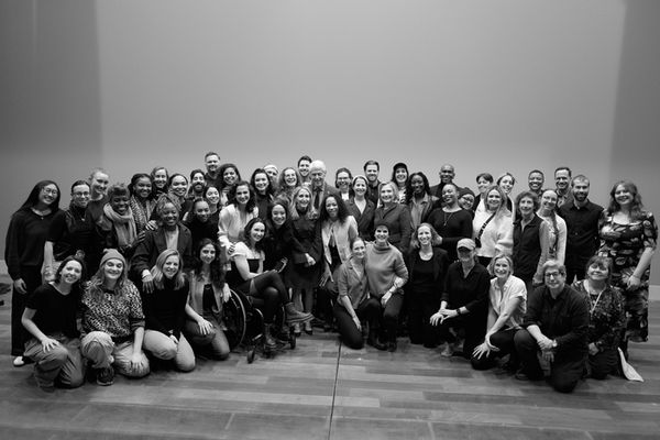 Hillary Clinton, Bill Clinton, and the company of Suffs Photo