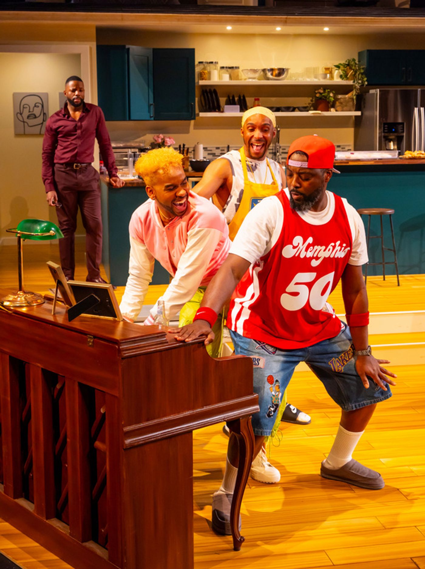 Photos: THE HOT WING KING Arrives At Baltimore Center Stage  Image