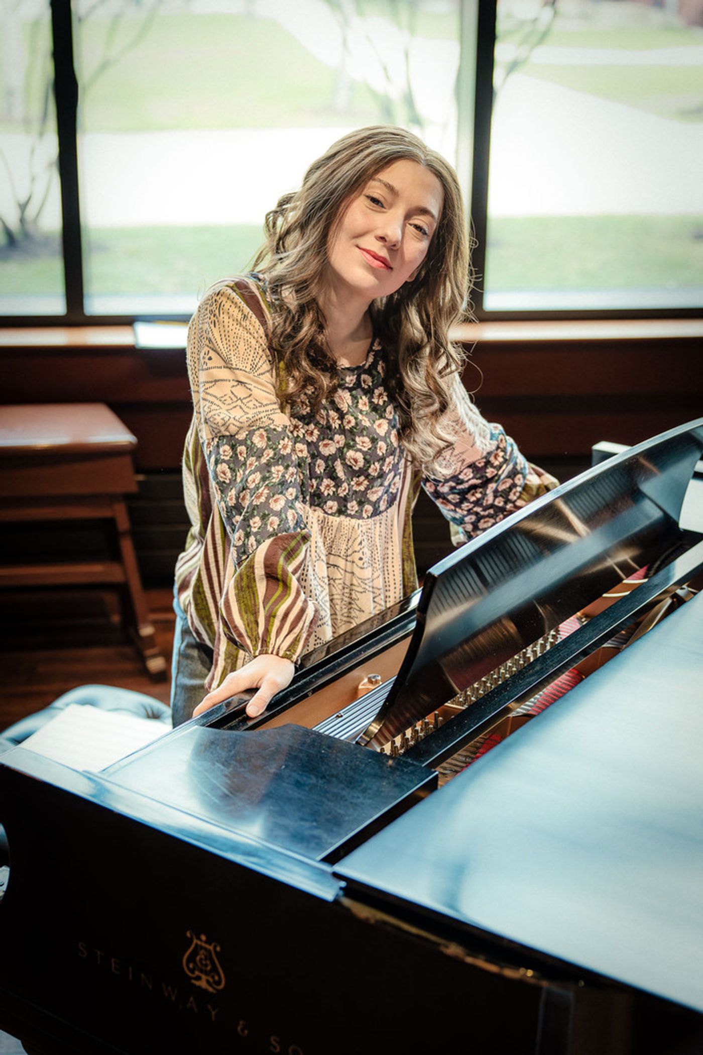 Photos: Meet Tiffany Topol The Star of BEAUTIFUL: THE CAROLE KING MUSICAL At Paramount Theatre  Image