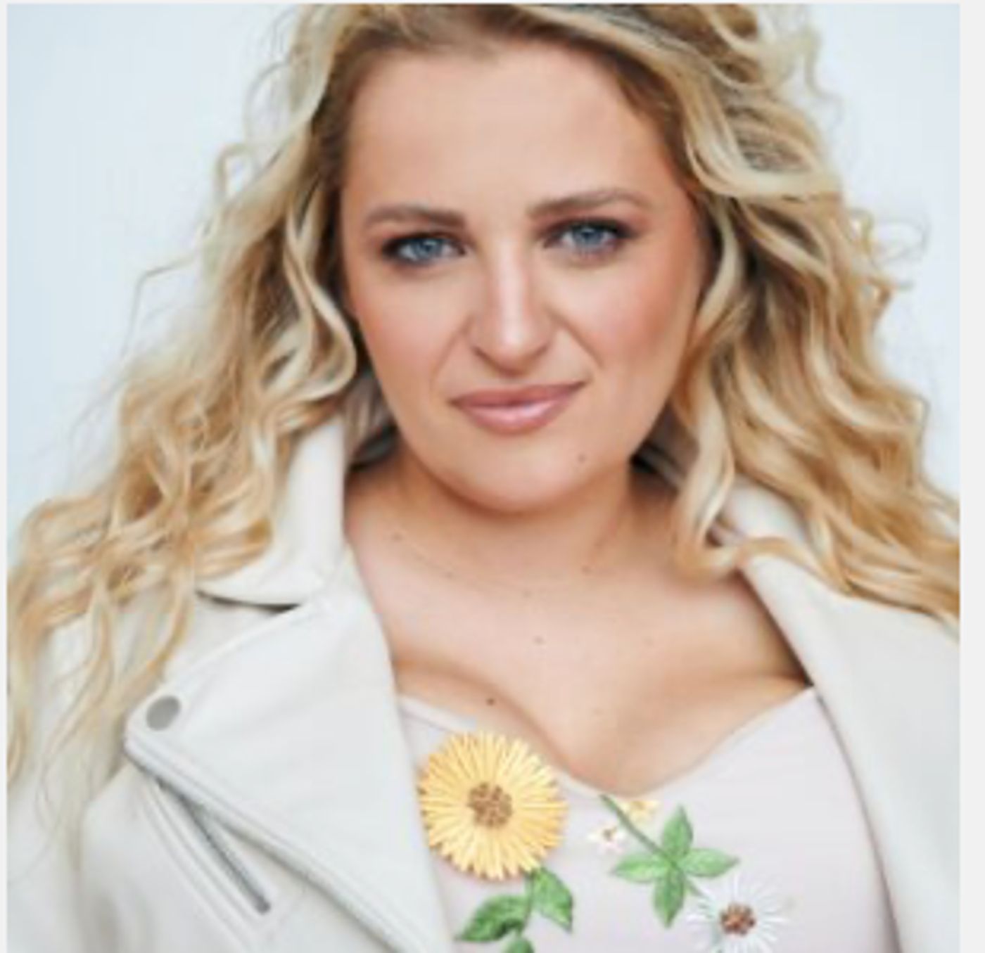 Interview: Ali Stroker Shares a Sneak Peek Into Houston Symphony's 21ST CENTURY BROADWAY Concert  Image