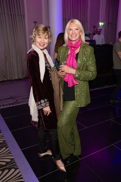 Issy Van Randwyck, Anne Karice Photo