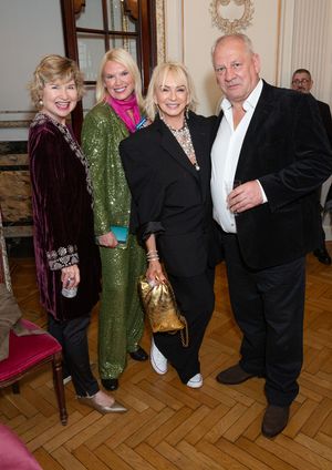 Issy Van Randwyck, Anne Karice, Judy Craymer, Simon Slayer @ BroadwayWorld Issy Van Randwyck, Anne Karice, Judy Craymer, Simon Slayer Photo