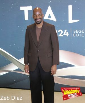 David Comrie @ BroadwayWorld David Comrie Photo