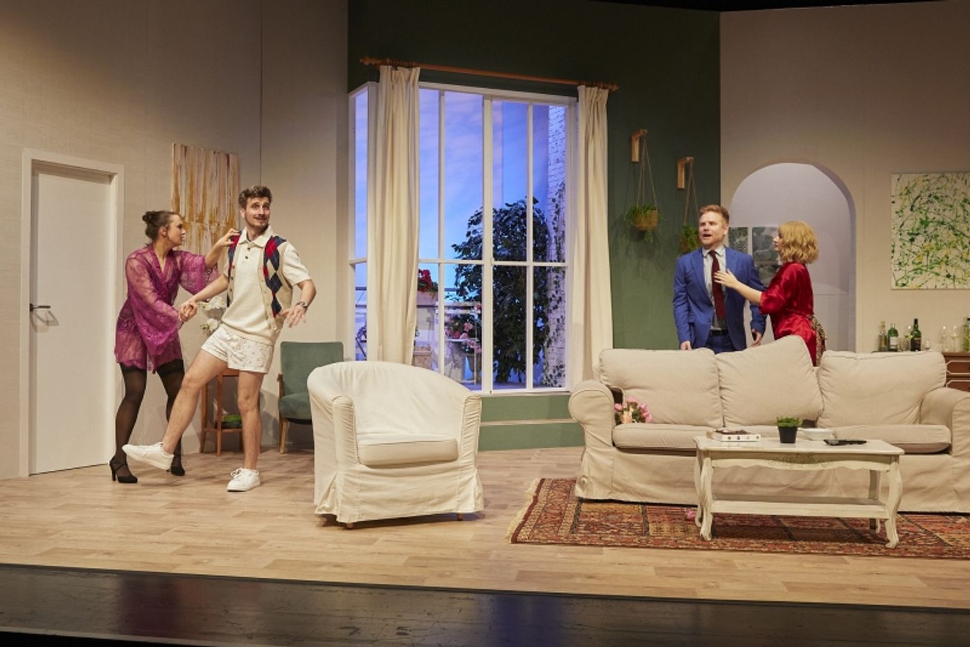 Review: FALSCHER TAG, FALSCHE TÜR at Weyher Theater Review: FALSCHER TAG, FALSCHE TÜR at Weyher Theater Image