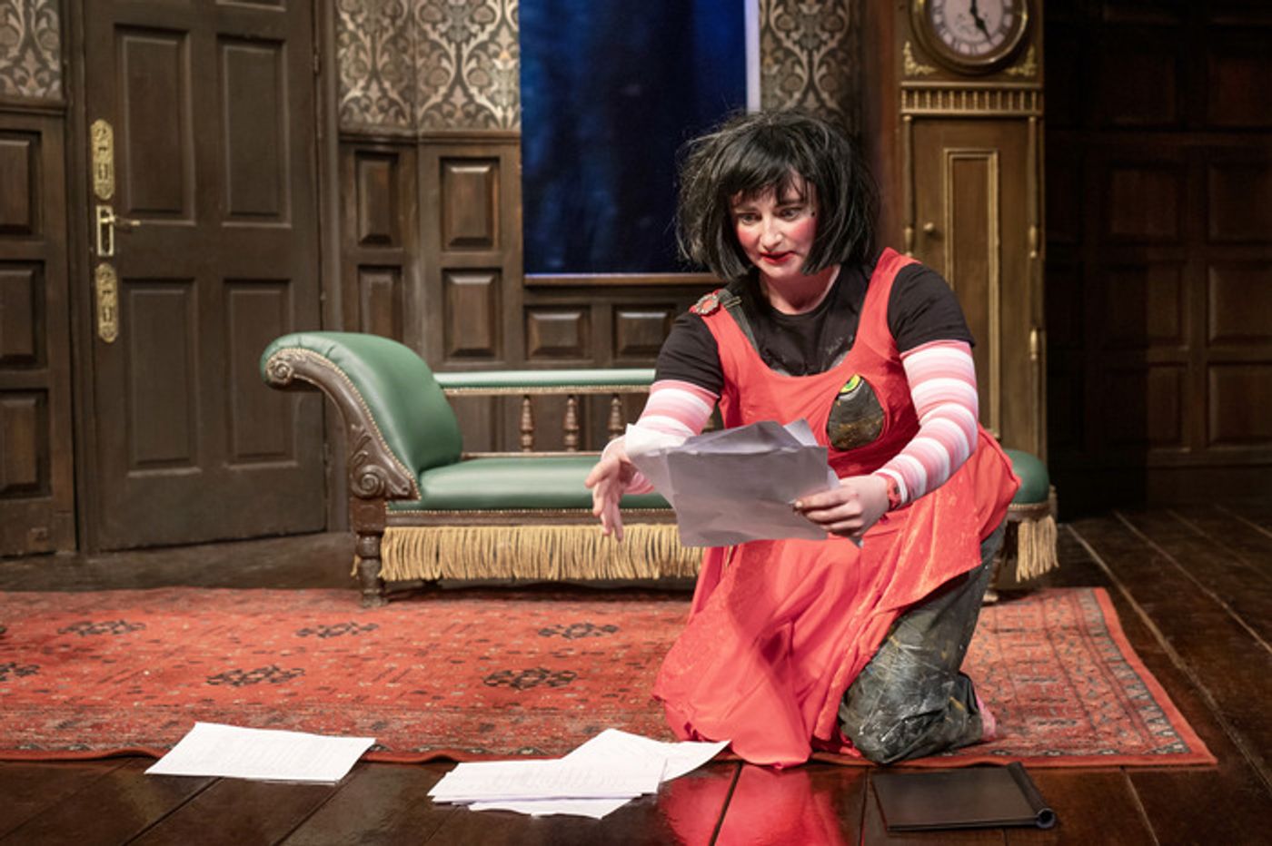 Photos: First Look at the New London Cast of THE PLAY THAT GOES WRONG  Image