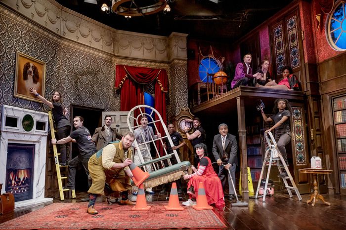 Photos: First Look at the New London Cast of THE PLAY THAT GOES WRONG — photo 4 of 12