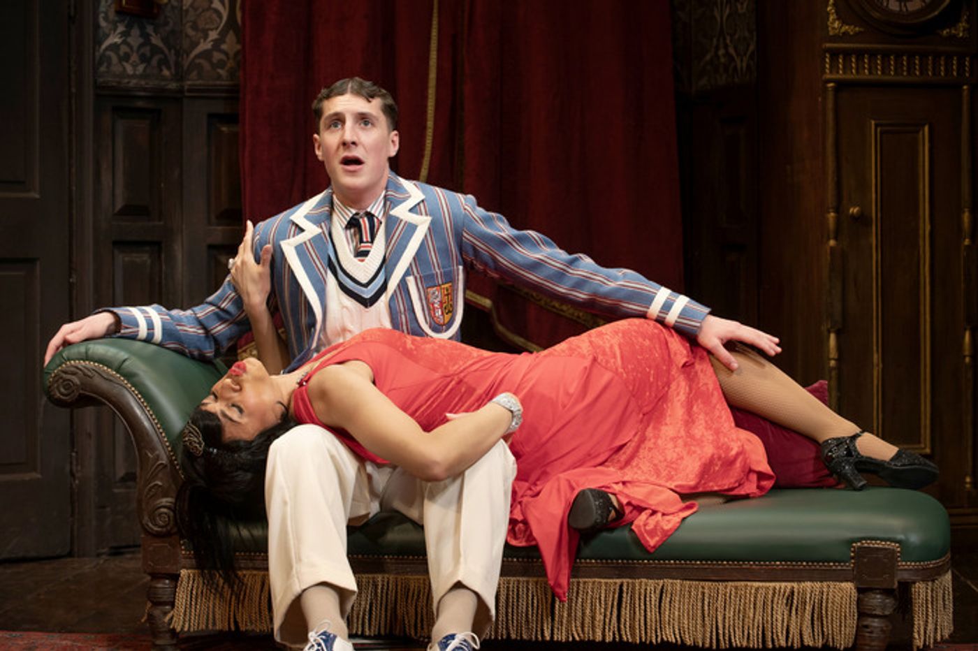 Photos: First Look at the New London Cast of THE PLAY THAT GOES WRONG  Image