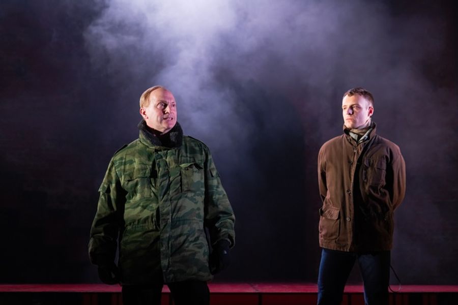 Photos: First Look at Michael Stuhlbarg and More in PATRIOTS on Broadway Image