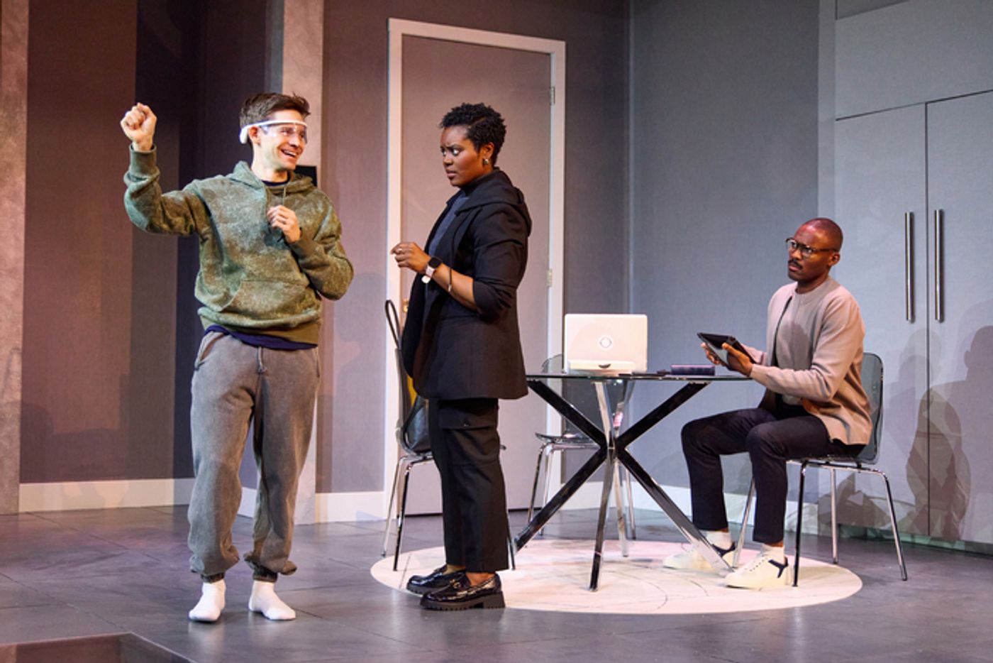 Photos: First Look At SCARLETT DREAMS Andrew Keenan-Bolger, Brittany Bellizeare And More  Image