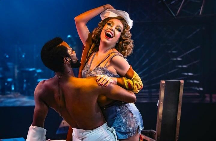 In a Deconstructed and Immersive Production CABARET KIT KAT CLUB Opens in Brazil  Image