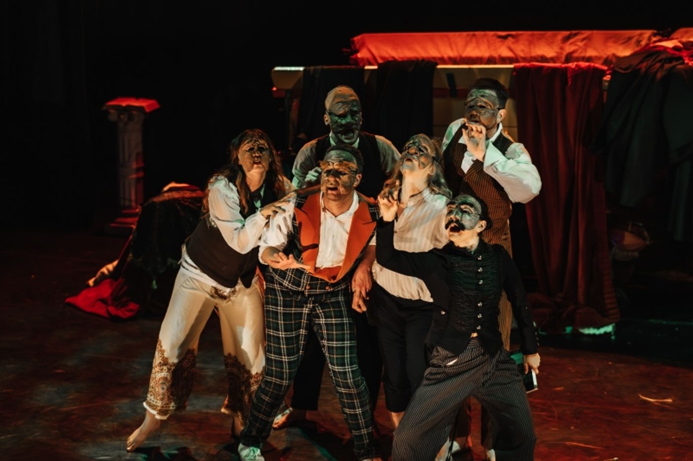 Review: MIDSUMMER NIGHT'S DREAM, Wilton's Music Hall  Image