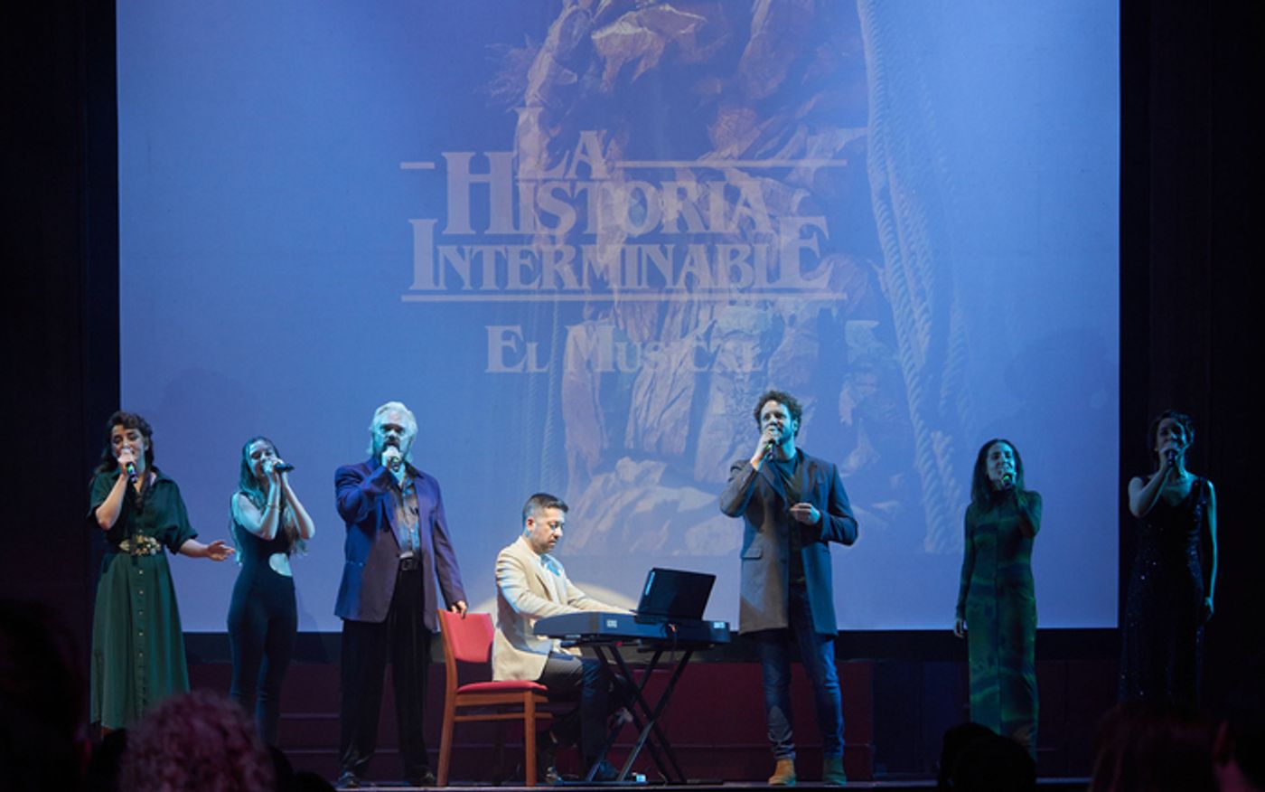 PHOTOS: EL TIEMPO ENTRE COSTURAS se estrena en La Latina PHOTOS: EL TIEMPO ENTRE COSTURAS se estrena en La Latina Image