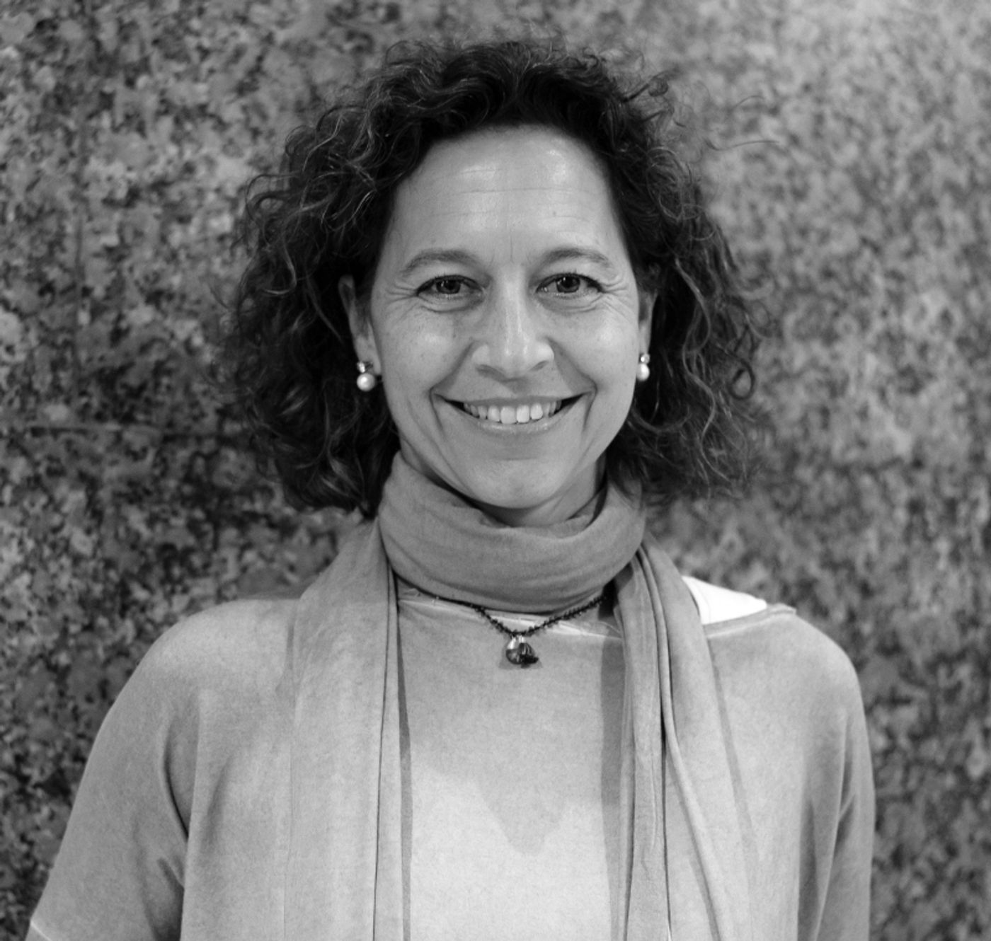 ESPECIAL: Las muchas caras de Roxie y Velma en España  Image