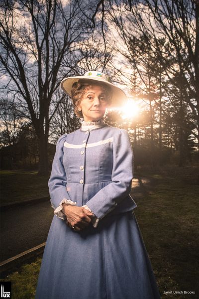 Janet Ulrich Brooks Photo