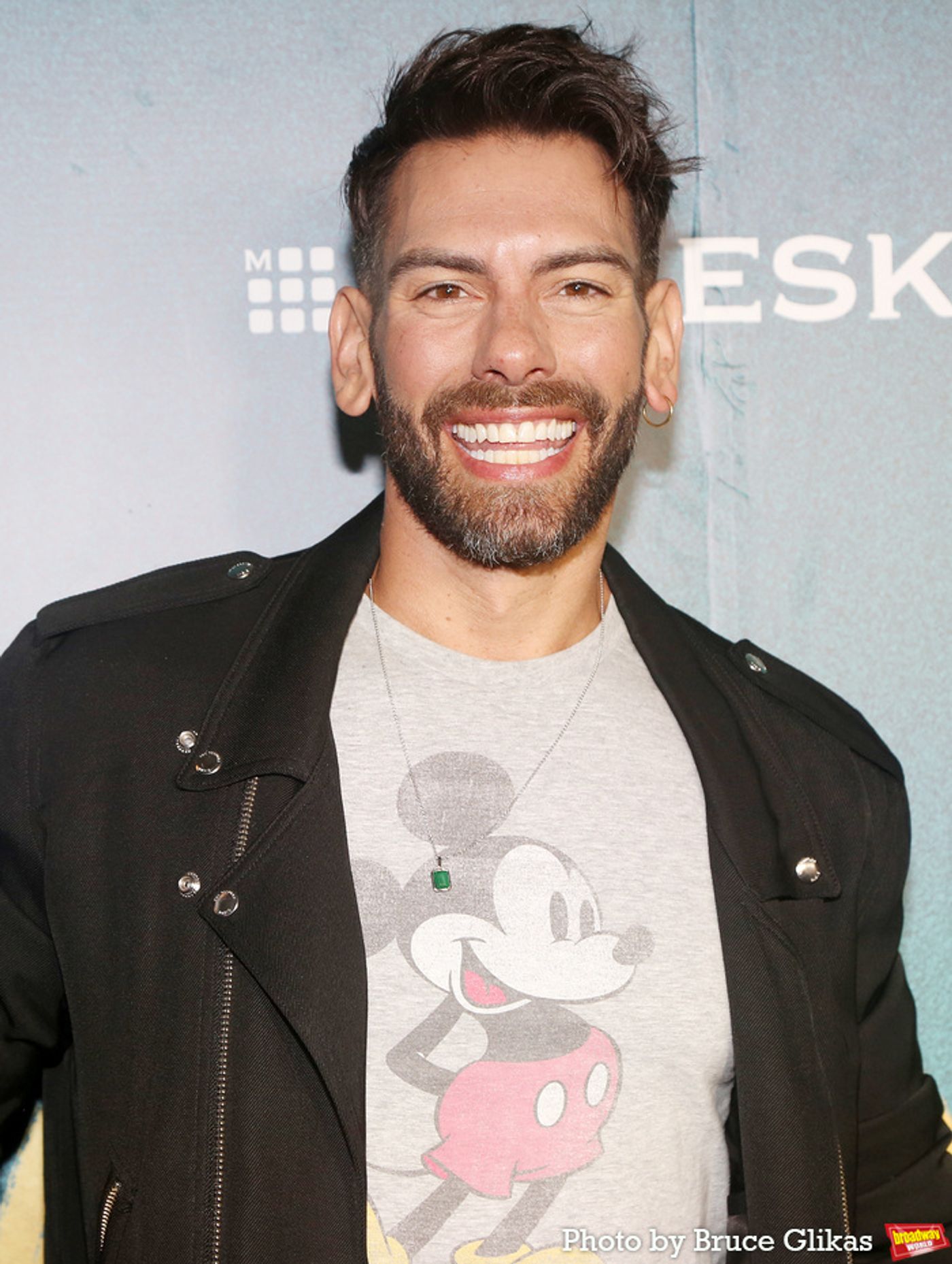 Photos: Stars Walk the Red Carpet on Opening Night of THE OUTSIDERS  Image
