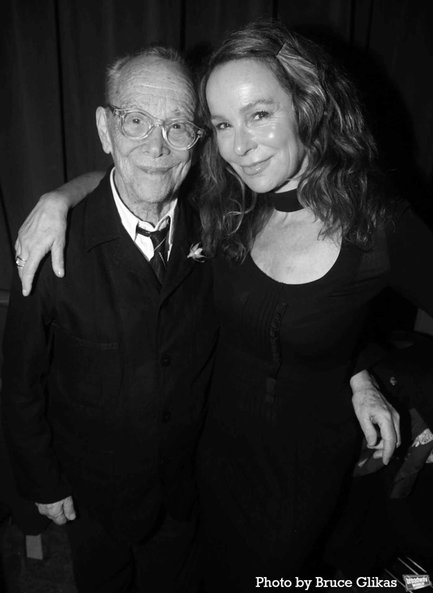 Photos: Joel Grey Celebrates 92nd Birthday at CABARET  Image