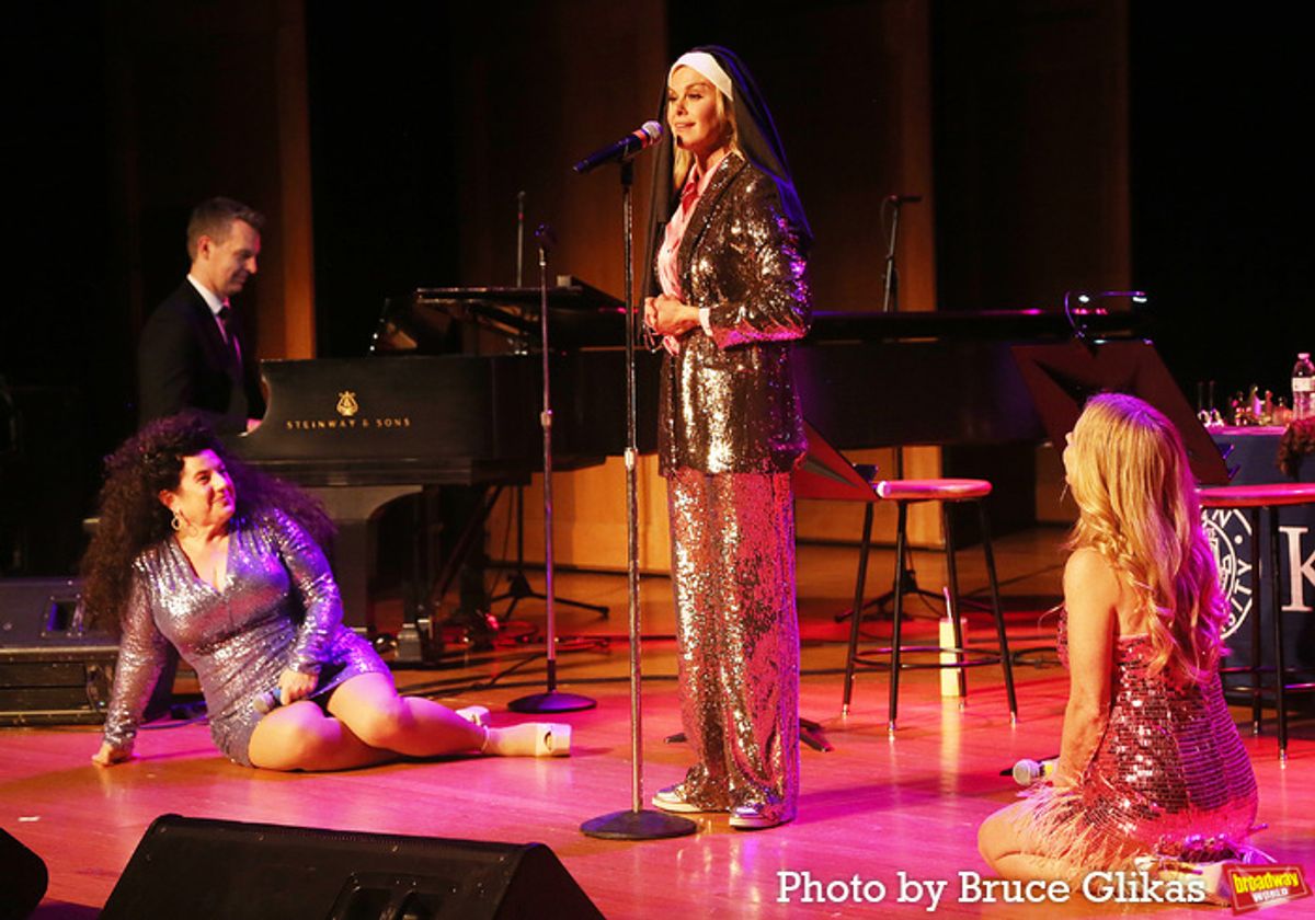 Musical Director Andrew Byrne, Marissa Jaret Winokur, Laura Bell Bundy and Kerry Butler at 