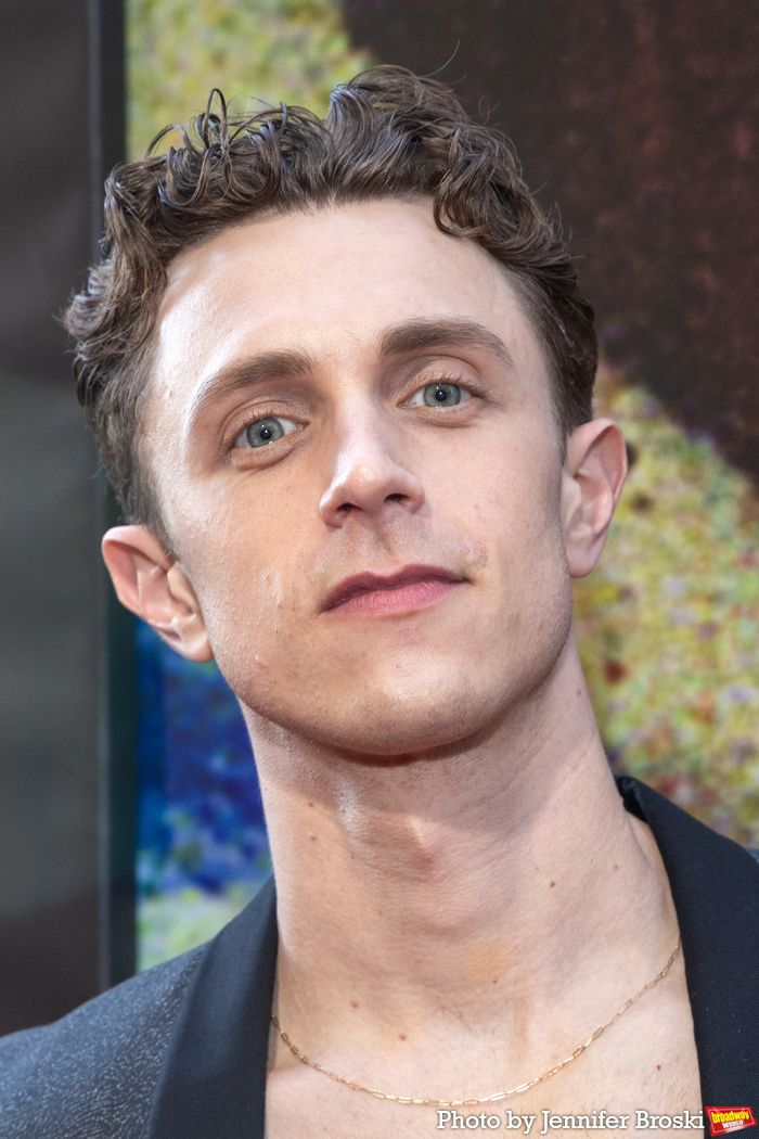 Photos: Stars Walk the Red Carpet for Opening Night of LEMPICKA — photo 53 of 56