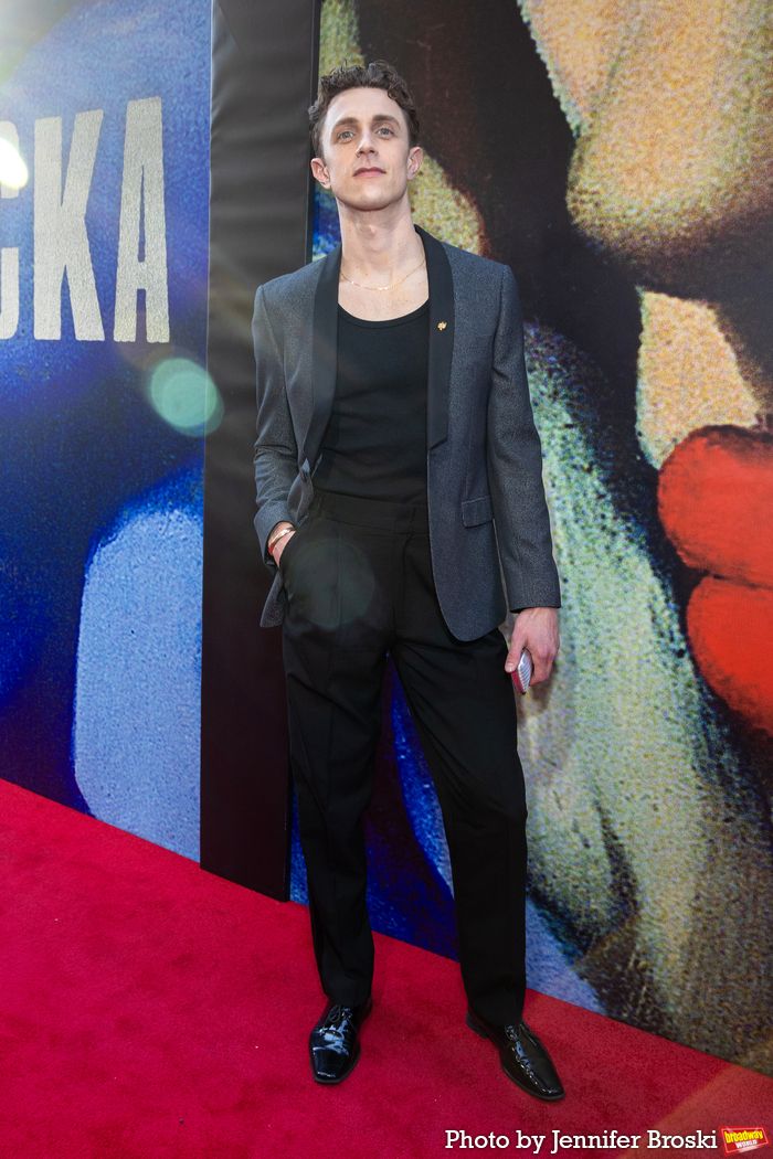 Photos: Stars Walk the Red Carpet for Opening Night of LEMPICKA — photo 54 of 56