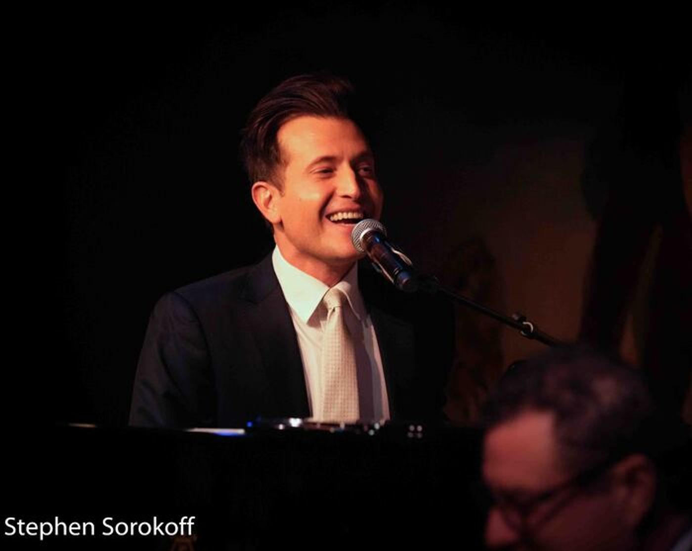 Photos: Peter Cincotti Continues Residency at Cafe Carlyle  Image