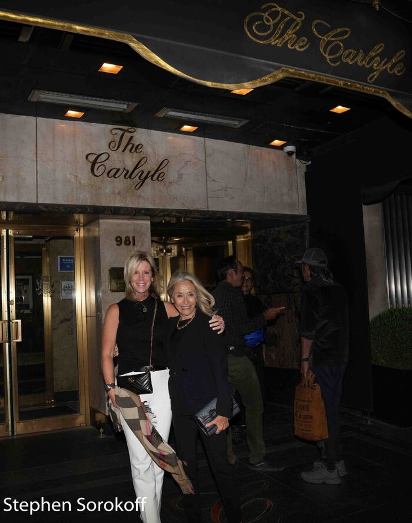 Photos: Peter Cincotti Continues Residency at Cafe Carlyle  Image