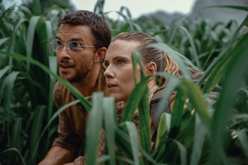 Photo: First Look at Jonathan Bailey in JURASSIC WORLD REBIRTH — photo 1 of 1