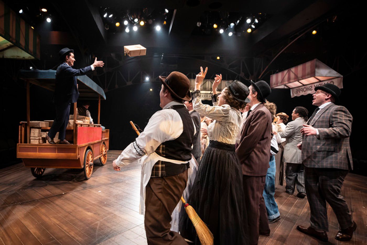 Photos: First Look At THE MUSIC MAN At Marriott Theatre  Image