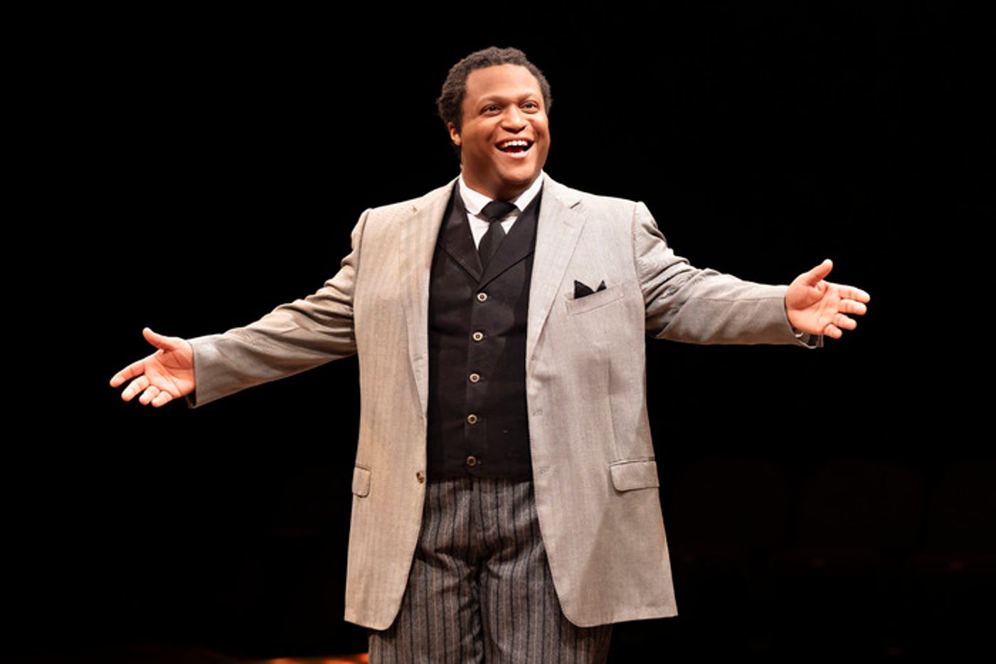 Photos: First Look At THE MUSIC MAN At Marriott Theatre  Image