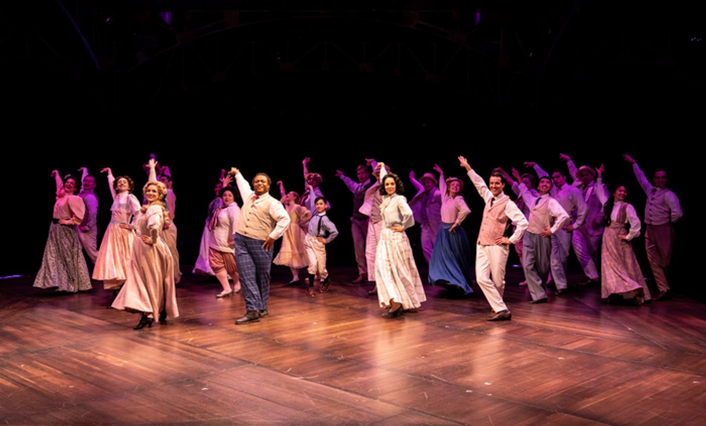 Photos: First Look At THE MUSIC MAN At Marriott Theatre  Image