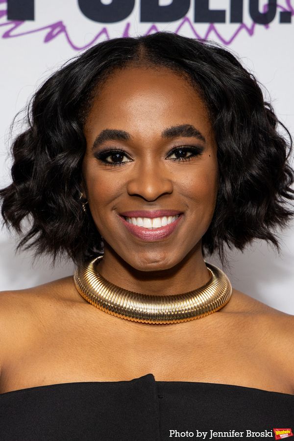 Kristolyn Lloyd Photo