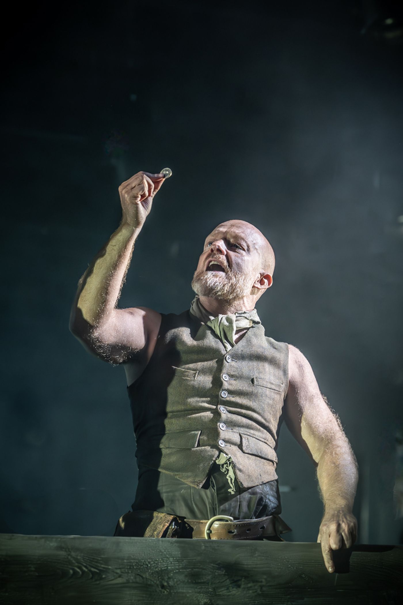 Photos: First Look at LONDON TIDE at the National Theatre  Image